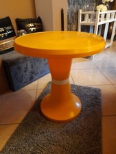 Rare Table Ronde Tam-tam Deux Couleurs Orange Et Blanche. Bon État.  Vintage.
