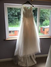 Robe de mariée neuve avec