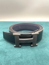 Hermès ceinture réversible noire et bleu nuit, boucle H mate noire
