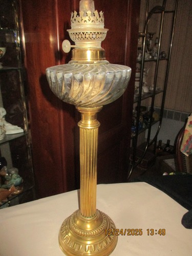 Lampe petrole baccarat - ,