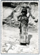 Maroc, Petite fille marocaine  Vintage silver print.  Tirage argentique  12x