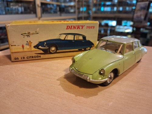 Citroen verte dinky - ds, 19
