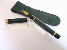 RAVISSANT STYLO PLUME WATERMAN LADY MODÈLE CHARLOTTE EN LAQUE VERTE ET ETUI N524