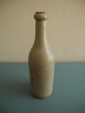ancienne bouteille grès huile