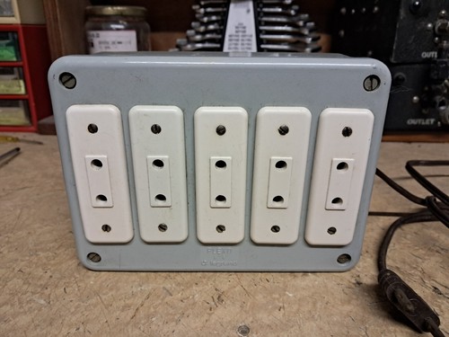 Boite multiprises vintage - multiprises,