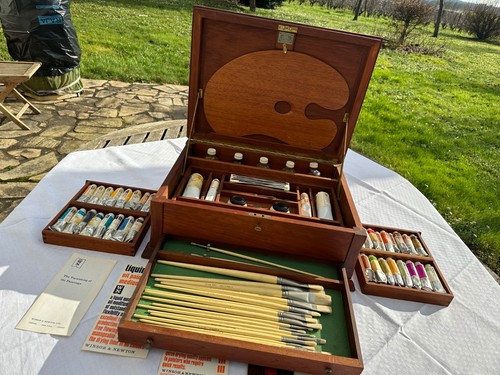 Winsor newton painting box - winsor,