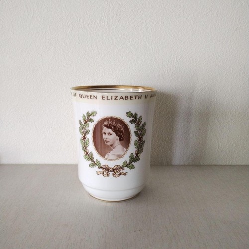 Royal doulton queen - doulton,