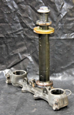 Té DE FOURCHE INFERIEUR