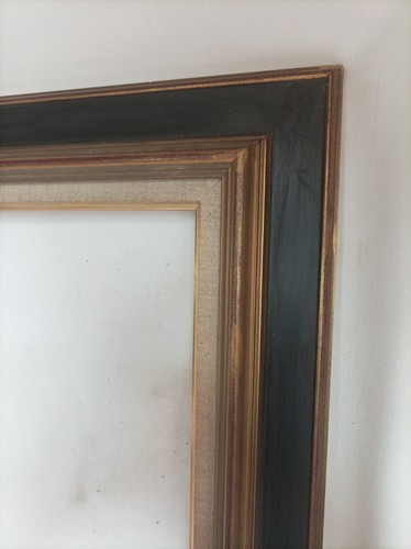 Beau cadre contemporain doré
