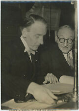 Le grand romancier anglais