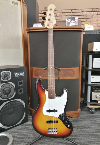 Guitare basse électrique