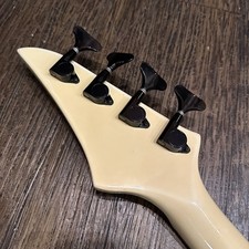 Basse électrique Aria Pro II