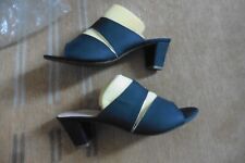 Chaussures femme sandales mules ouvertes noir liseré doré T 37 talon haut