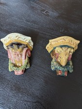 Paire d’étagères murales rares en majolique italienne ancienne