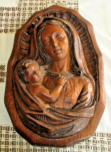 Ancienne sculpture bas - bas, relief