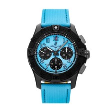 Montre Breitling Avenger B01