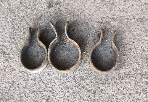 Collier de garde - ,