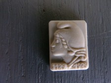 fève ancienne Marianne en biscuit mat