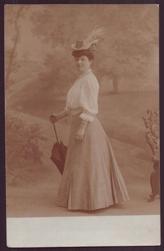 Carte photo femme - femme, coiffée
