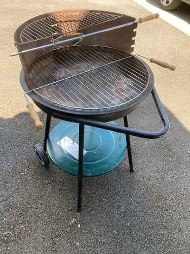 Barbecue tôle verte hauteur - verte,