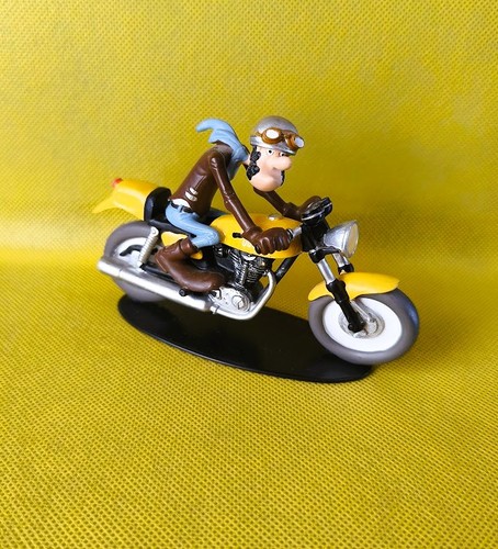 Superbe figurine résine - figurine,