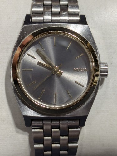 Nixon the time teller - nixon, quartz