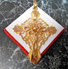 Magnifique pendentif  Croix