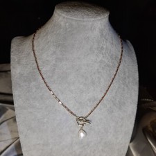 collier très raffiné perles