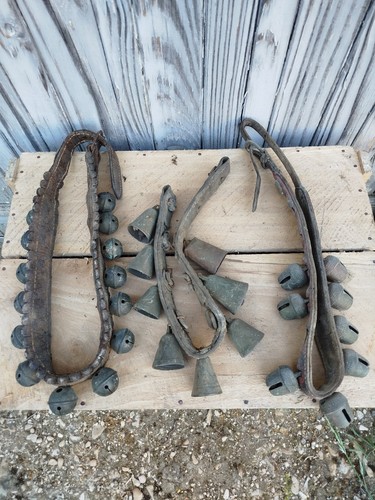 Lot anciens collier cuir - ,