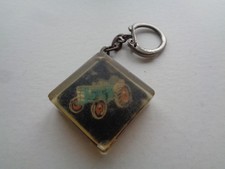 ANCIEN PORTE CLE RESINE TRACTEURS FORDSON AGRICULTURE MACHINES AGRICOLES 1960
