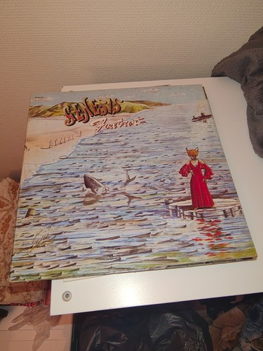 Genesis foxtrot lp 33t - genesis,