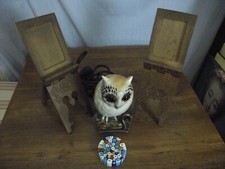 2 porte photos artisanaux en bois; 1 sulfure presse-papier; 1 chouette ceramique