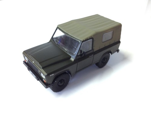 Aro 240 militaire 43 - aro, 1/43