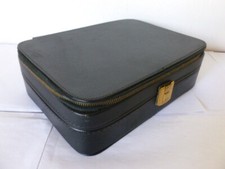 Trousse de toilette noire