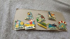 Lot de 8 Pin's BOISSON - Eau minérale VOLVIC - sport