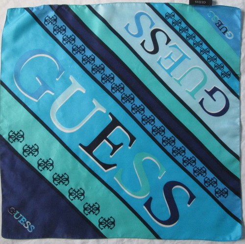 Superbe foulard tour - -superbe, cou
