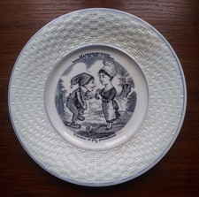Assiette ancienne PORCELAINE