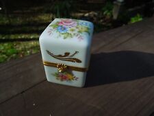 Limoges Beautiful MALBEC Porcelain Trinket Box Near MINT France