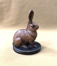 FORET NOIRE ancien encrier en bois figurant un lièvre / lapin les yeux en verre