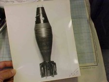  ORIGINAL WWII US MILITARY INVESTIGATION PHOTO 60MM MORTAR FOUND IN BARRACKS BAG