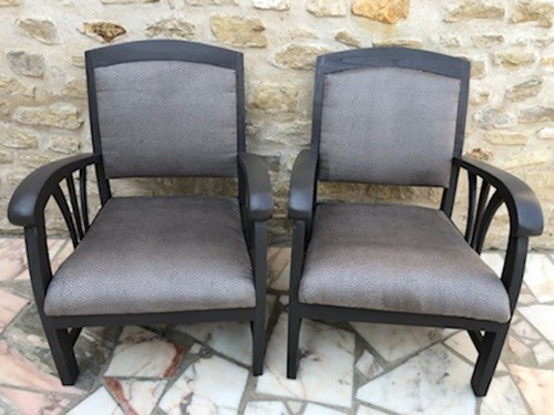 Fauteuils style colonial