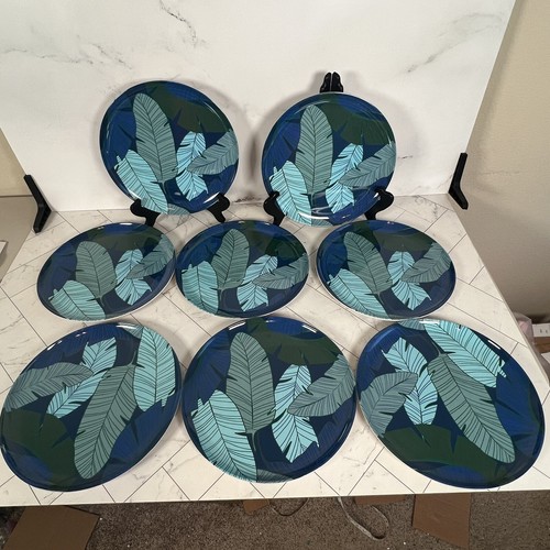Ensemble assiettes à - de, 8