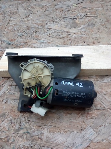 Moteur essuie glace avant 205 - moteur,