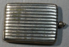 (FR1) Boite minaudière plaqué or poudrier P1362/5