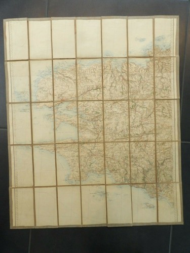 Carte ancienne entoilée