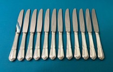 12 couteaux à entremets