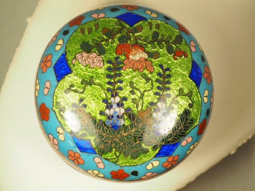 Boite ancienne emaux - boite,