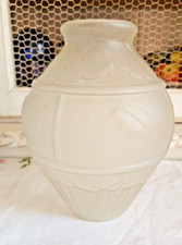 ART DECO VASE EN VERRE MOULÉ