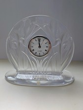 Pendule LALIQUE “IRIS” –