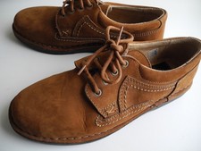 CHAUSSURES DAIM HOMME NEUVES (pointure 41)